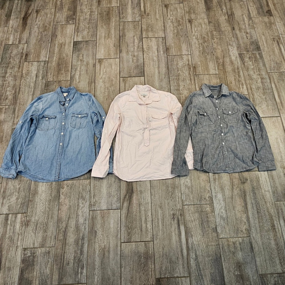 J.Crew Gap Button Down Shirts Lot of 3 Size S 2 Blue Pink Grey Chambray Striped